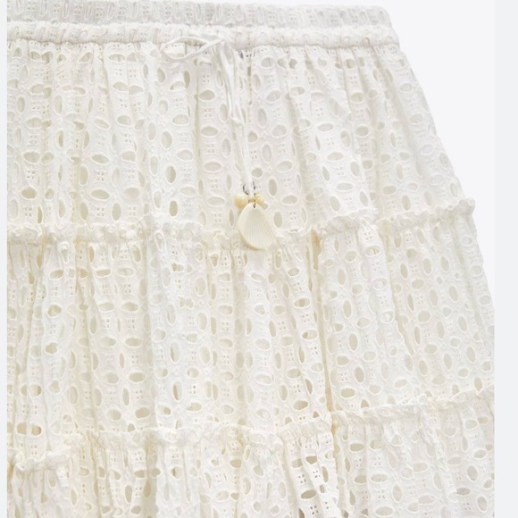 Zara White Ruffle Mini Skirt - Picture 3 of 4